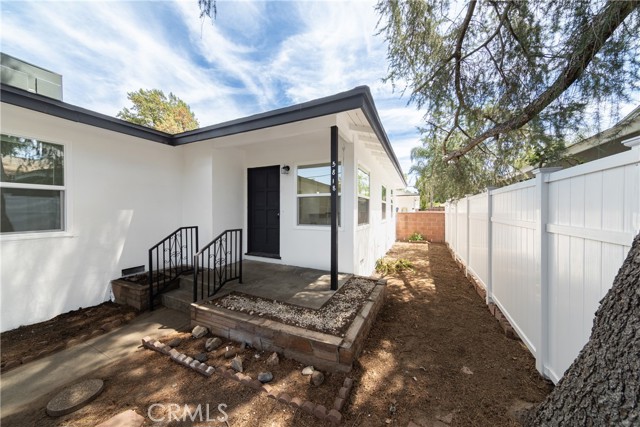 Detail Gallery Image 16 of 30 For 5816 Kester Ave, Sherman Oaks,  CA 91411 - – Beds | – Baths