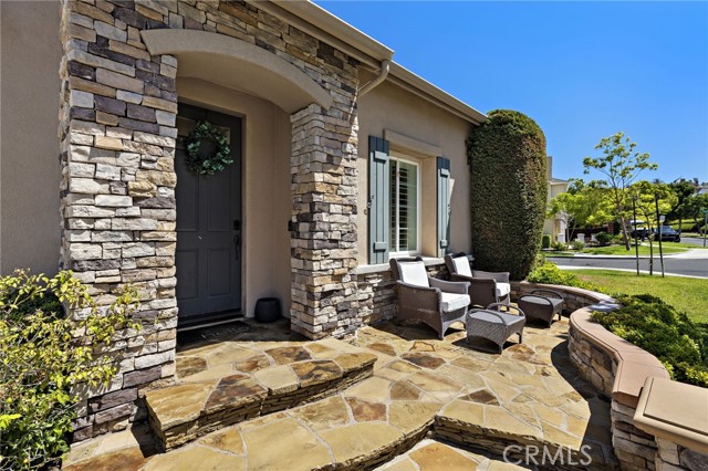 40 Celestine Circle, Ladera Ranch CA: https://media.crmls.org/medias/95f3fc66-a8a7-478e-9b65-77488ceb0f9e.jpg