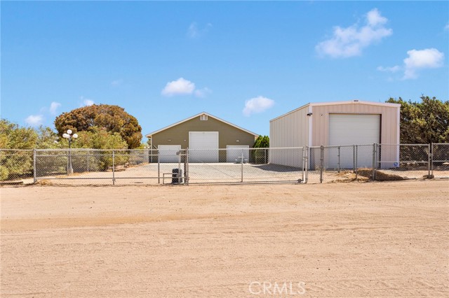 Detail Gallery Image 32 of 38 For 8875 Fremontia Rd, Oak Hills,  CA 92344 - 3 Beds | 2 Baths