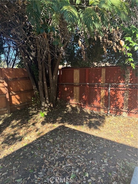 Detail Gallery Image 10 of 13 For 2135 Down, Riverside,  CA 92507 - – Beds | – Baths