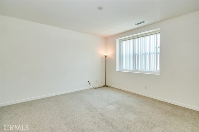 Detail Gallery Image 30 of 39 For 944 N Divino Privado, Ontario,  CA 91764 - 3 Beds | 3/1 Baths