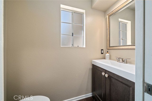 Detail Gallery Image 11 of 27 For 2443 Paseo Circulo, Tustin,  CA 92782 - 2 Beds | 2/1 Baths