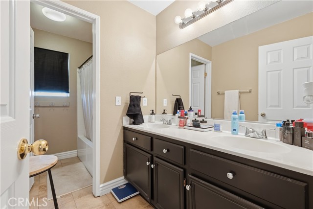 Detail Gallery Image 21 of 50 For 13385 Dunwood, Victorville,  CA 92392 - 4 Beds | 3 Baths