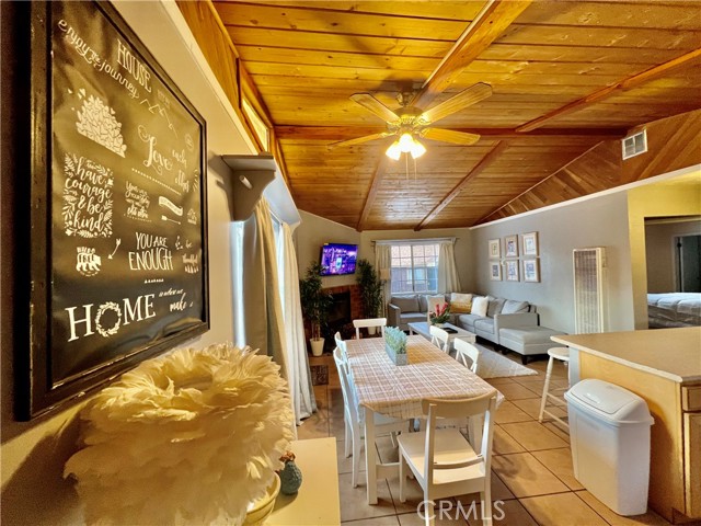165 Sunset Lane, Sugarloaf CA: https://media.crmls.org/medias/95f64f29-54c6-4a96-be0f-2d28a29e00d2.jpg