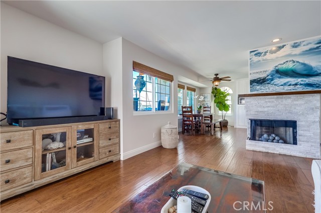 4021 S Pacific Avenue, San Pedro CA: https://media.crmls.org/medias/95f6fe70-c8fd-4386-b7ed-c6756a357915.jpg