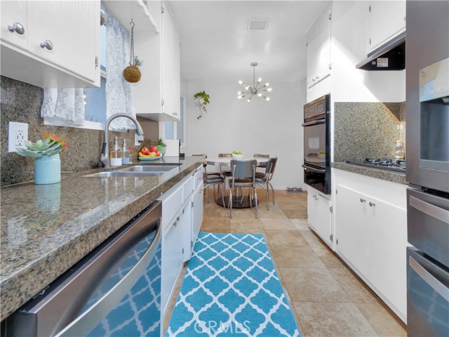 1714 Belmont Lane, Redondo Beach, California 90278, 3 Bedrooms Bedrooms, ,1 BathroomBathrooms,Residential,Sold,Belmont,PV21205045