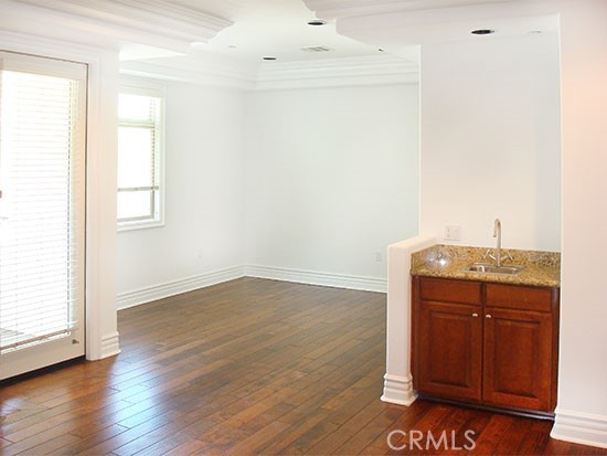 Detail Gallery Image 10 of 19 For 10640 Woodbridge St Ph2,  Toluca Lake,  CA 91602 - 3 Beds | 2/1 Baths