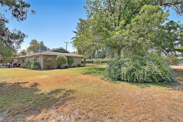 Detail Gallery Image 12 of 53 For 18460 Hibiscus Ave, Riverside,  CA 92508 - 4 Beds | 2 Baths