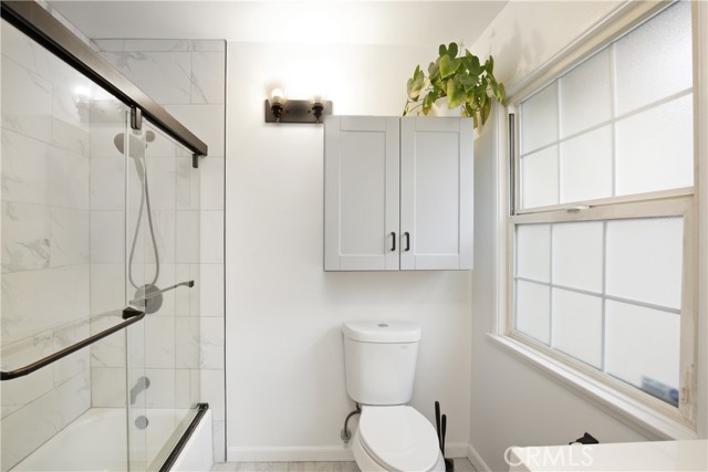 Detail Gallery Image 13 of 19 For 7642 Arnett, Downey,  CA 90241 - 2 Beds | 1 Baths