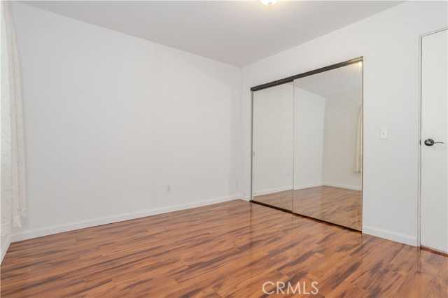 Image 16 of 40 For 28083 Langside Avenue