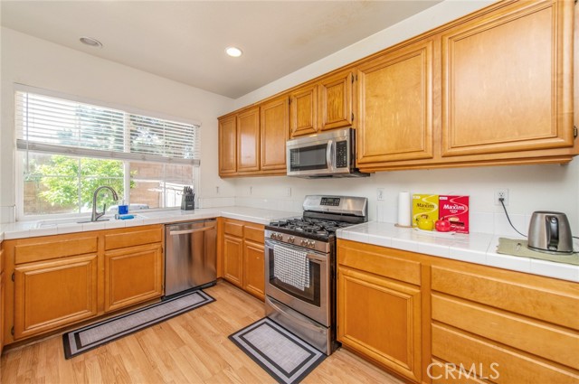 Detail Gallery Image 10 of 52 For 3 Ardmore, Irvine,  CA 92602 - 3 Beds | 2/1 Baths