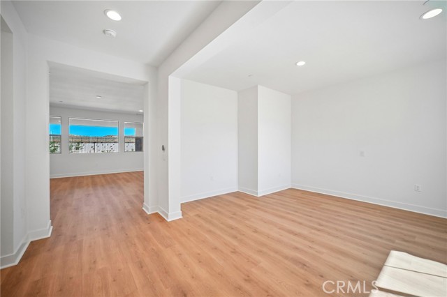 4065 Saddle Drive photo 4