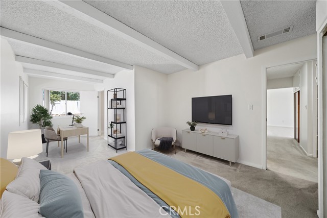 Detail Gallery Image 5 of 13 For 3360 Hopi Pl, San Diego,  CA 92117 - 3 Beds | 2 Baths