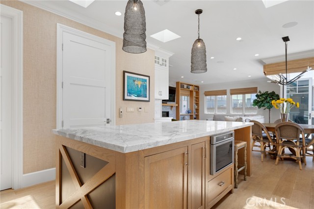 Detail Gallery Image 13 of 54 For 443 23rd Pl, Manhattan Beach,  CA 90266 - 3 Beds | 3/1 Baths