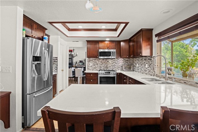 Detail Gallery Image 12 of 39 For 6742 N Chason Way, San Bernardino,  CA 92407 - 5 Beds | 3 Baths