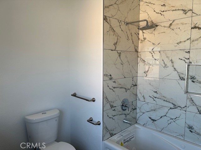 https://media.crmls.org/medias/95fc850e-4592-44dd-b3b3-a4bcaa52c50f.jpg?preset=X-Large