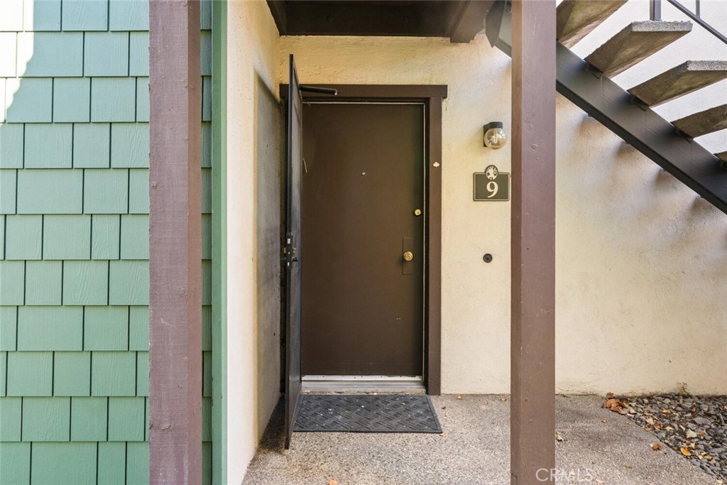 555 Vallombrosa Avenue #9