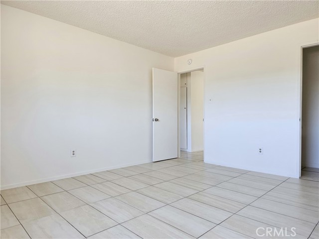 Image 27 of 38 For 9116 Palm Street