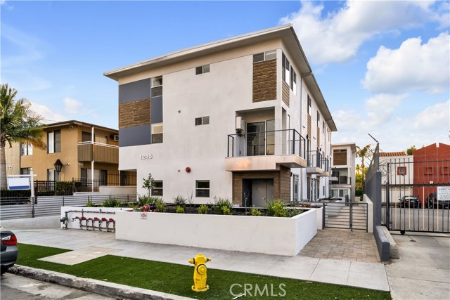 1245 N New Hampshire Avenue #1, Los Angeles, CA, 90029 1245 N New Hampshire Avenue #1, Los Angeles, CA, 90029