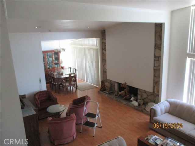 442 Van Buren Drive, Monterey Park CA: https://media.crmls.org/medias/95fe0f9b-39aa-4aad-a61d-ec585ed39d21.jpg
