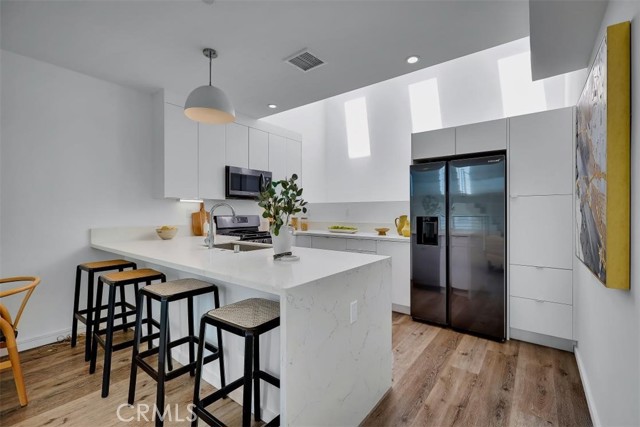 6919 Knowlton Place, Los Angeles CA: https://media.crmls.org/medias/95fe4b0d-1e1f-458e-9109-12255da980d9.jpg