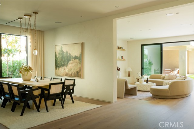 Detail Gallery Image 5 of 37 For 4824 Calhoun, Sherman Oaks,  CA 91423 - 5 Beds | 5 Baths