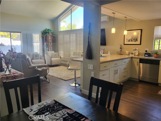 Detail Gallery Image 15 of 17 For 2022 via Mariposa East #C,  Laguna Woods,  CA 92637 - 2 Beds | 2 Baths