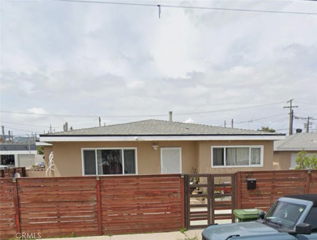 409 Mar Vista Avenue