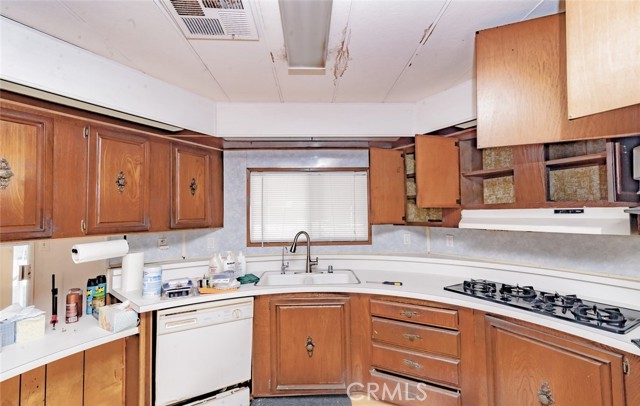 Detail Gallery Image 12 of 40 For 9800 Bolsa Ave #14,  Westminster,  CA 92683 - 2 Beds | 2 Baths