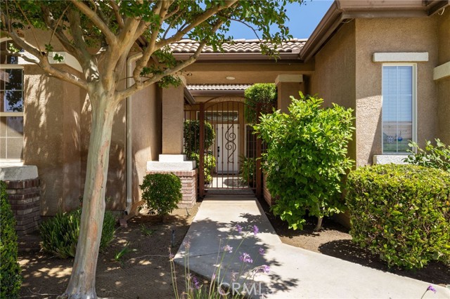 Detail Gallery Image 3 of 44 For 308 Riesling Vines St, Bakersfield,  CA 93314 - 3 Beds | 2 Baths