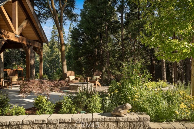 243 Manzanita Drive, Lake Arrowhead CA: https://media.crmls.org/medias/960116d8-6425-42ba-b47b-40a3af7679a3.jpg