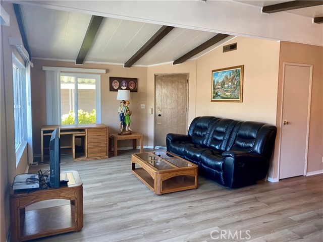 Detail Gallery Image 12 of 55 For 320 Lakepark Dr, Placentia,  CA 92870 - 2 Beds | 2 Baths