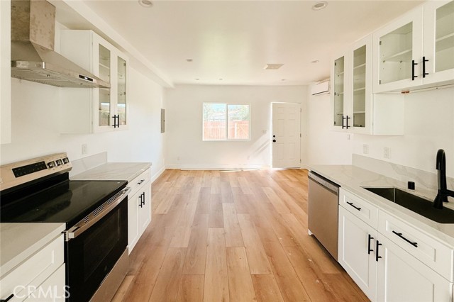Image 12 of 19 For 7909 Aldea Avenue
