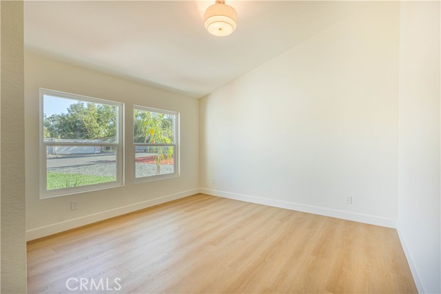 Detail Gallery Image 17 of 36 For 2352 Keusder, Riverside,  CA 92503 - 5 Beds | 3/1 Baths