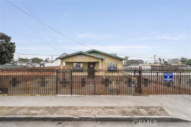 Detail Gallery Image 18 of 18 For 1822 W 4th, Santa Ana,  CA 92703 - 3 Beds | 1 Baths