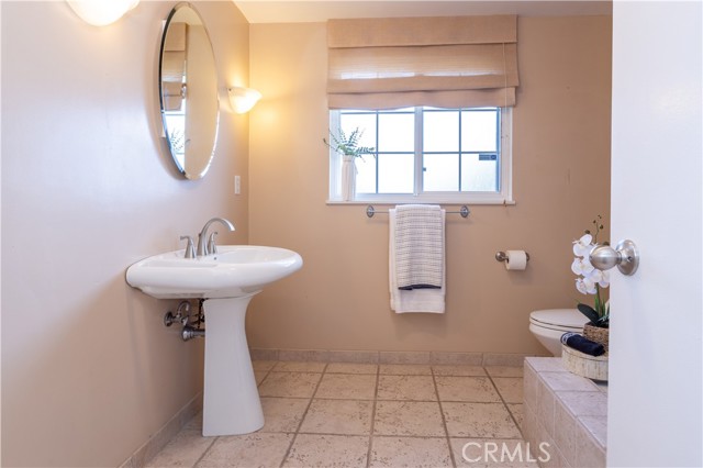 Detail Gallery Image 25 of 35 For 18157 Donmetz St, Porter Ranch,  CA 91326 - 3 Beds | 2 Baths