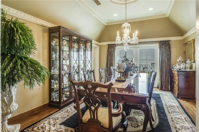 Detail Gallery Image 10 of 54 For 1409 via Arco, Palos Verdes Estates,  CA 90274 - 7 Beds | 5/2 Baths
