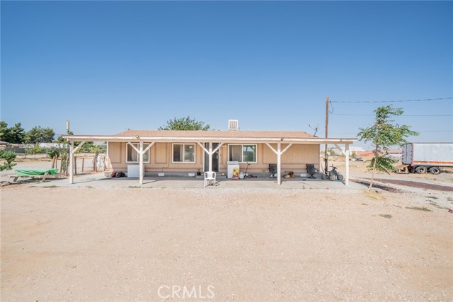 11930 Baldy Mesa Road, Victorville CA: https://media.crmls.org/medias/960560d6-3f5d-473b-93fa-b9f5b46b3da1.jpg