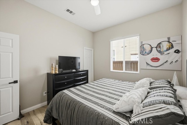 Detail Gallery Image 32 of 54 For 34078 Amici, Temecula,  CA 92592 - 4 Beds | 3/1 Baths