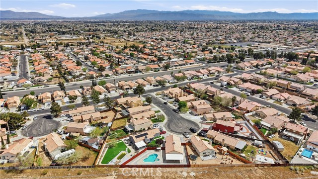 Detail Gallery Image 33 of 34 For 13628 Monterey Ct, Victorville,  CA 92392 - 3 Beds | 2 Baths