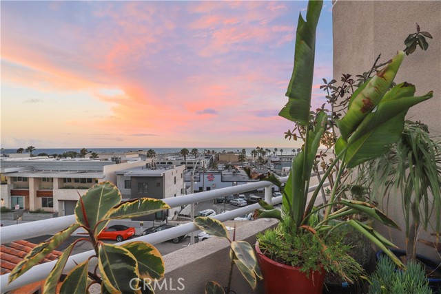 1338 Manhattan Avenue, Hermosa Beach, California 90254, 3 Bedrooms Bedrooms, ,3 BathroomsBathrooms,Residential,Sold,Manhattan,SB23150123