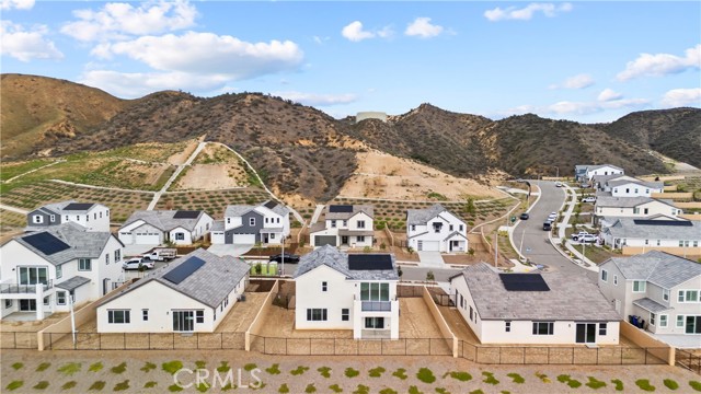 Detail Gallery Image 3 of 59 For 28908 Saddle Cir, Castaic,  CA 91384 - 4 Beds | 3 Baths