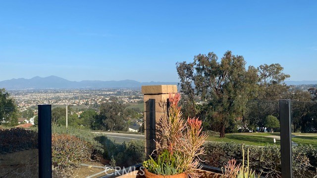 MLS# OC22256883