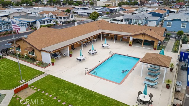 9850 Garfield, Huntington Beach CA: https://media.crmls.org/medias/9607fdf9-1c7b-4442-856c-64ca2f58d474.jpg