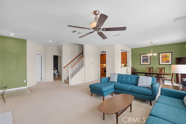 Detail Gallery Image 5 of 36 For 23860 Brescia Dr, Valencia,  CA 91354 - 4 Beds | 3 Baths
