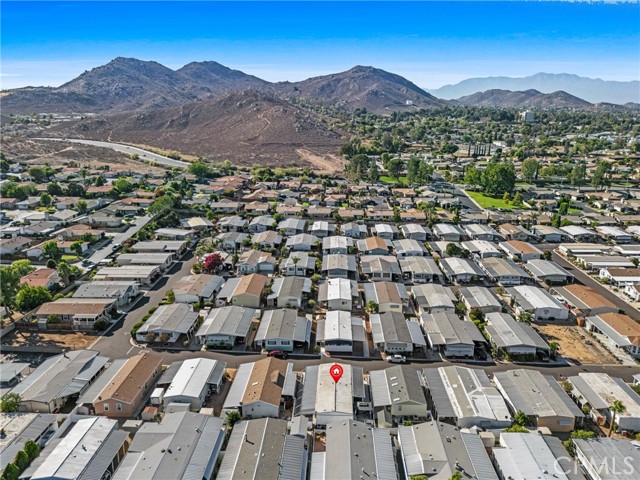 4000 Pierce Street, Riverside CA: https://media.crmls.org/medias/96087d12-c00c-4d19-8041-29ad2e970f4e.jpg