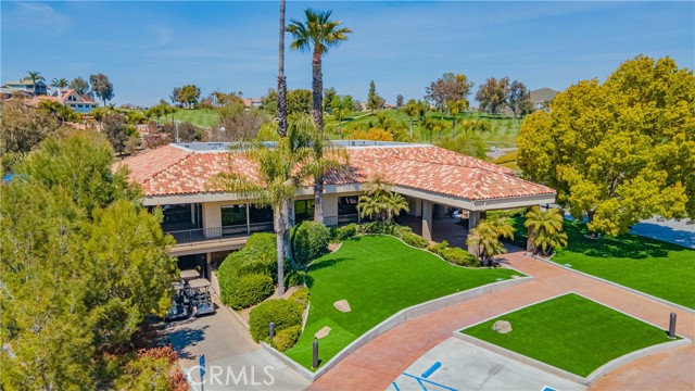 23825 N Canyon Lake Drive, Canyon Lake CA: https://media.crmls.org/medias/960899e2-a1df-4e62-a262-586c9758ccab.jpg