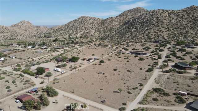 Detail Gallery Image 2 of 12 For 5525 Minna Gombell Ln, Pioneertown,  CA 92268 - – Beds | – Baths
