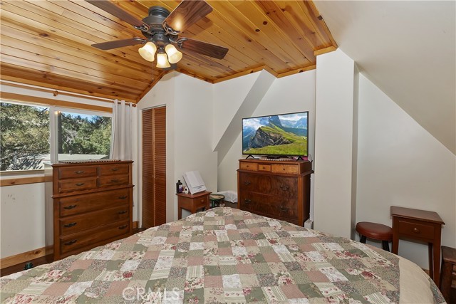 Detail Gallery Image 13 of 33 For 33451 Wild Rose Dr, Green Valley Lake,  CA 92341 - 2 Beds | 2 Baths