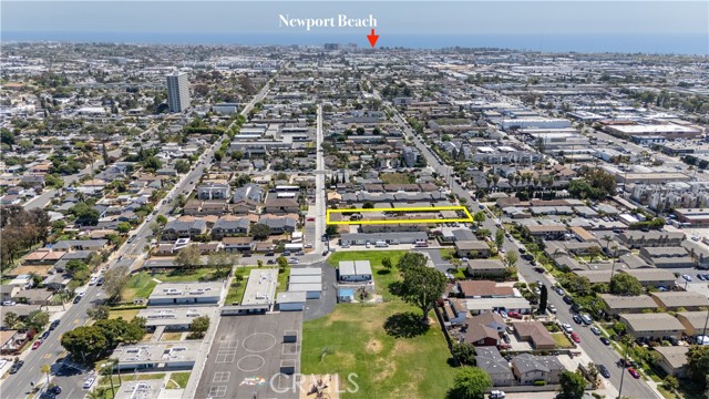 2028 Wallace Avenue, Costa Mesa CA: https://media.crmls.org/medias/960a4761-4df3-4c95-975f-ad8672735948.jpg